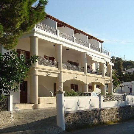 Oasis Hotel Masouri Exterior foto